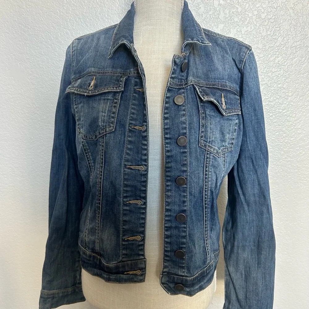 Julia Kut from the Kloth Crop Jean Jacket - Picture 2 of 9